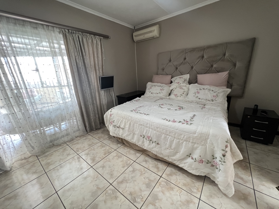 4 Bedroom Property for Sale in Blue Bend Eastern Cape